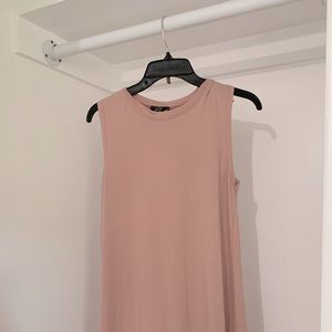 Sleeveless pink dress